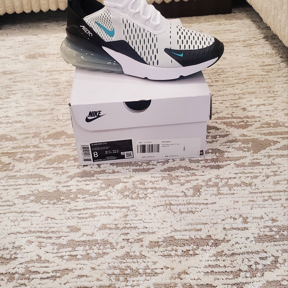 Nike AIR MAX women's - Picture 2 of 3